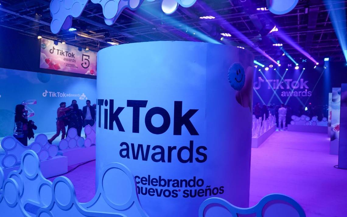 Alfombra rosa de los TikTok Awards se llena de glamour y música El